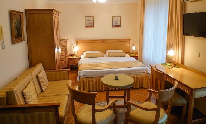 Yurta Apartment | Helios 350m from the beach