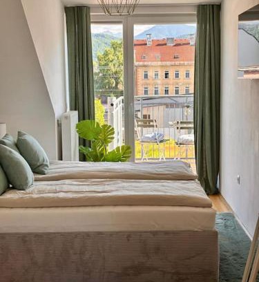Klagenfurt am Woerthersee Apartment | Helle Dachgeschosswohnung im Zentrum