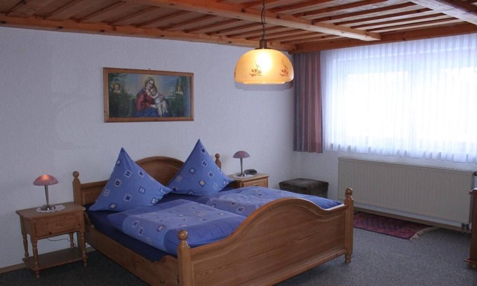 Neuschoenau Apartment | Helle Ferienwohnung (75m2) mit Terrasse & großem Garten