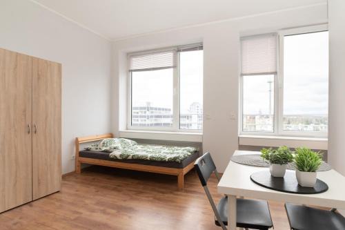 Ruesselsheim Apartment | Helle Wohnung mit Balkon perfekt für Monteure und Arbeiter