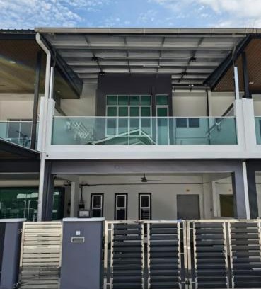 Pangkor Island House | Hello Pangkor Home 73A - A Nest for 12 buddies