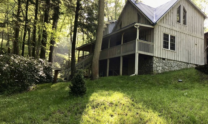 Maggie Valley Cabin | Hemlock Creek Hollow -700 Ft Cascading Creek, 2 Master Suites, close to BRP