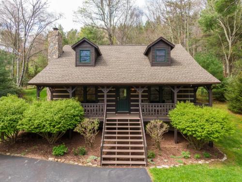Boone House | Hemlock Hideaway