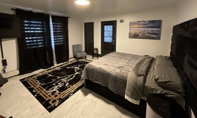 Hempstead Apartment | Hempstead 1Bedroom w/Private Terrace