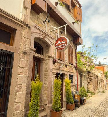 Ayvalik City Center Hotel | Hera Pansiyon