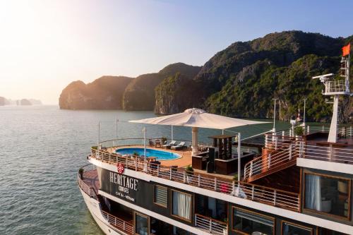 Ha Long Boat Rental | Heritage Cruises Binh Chuan Cat Ba Archipelago