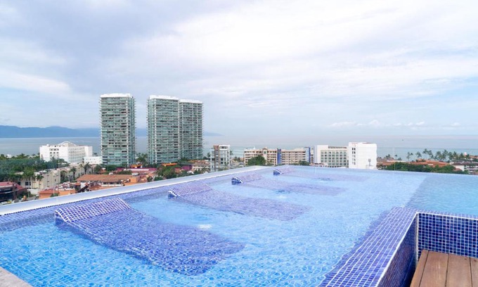 North Hotel Zone Apartment | ¡Hermoso Condo con espectacular vista a la bahia!