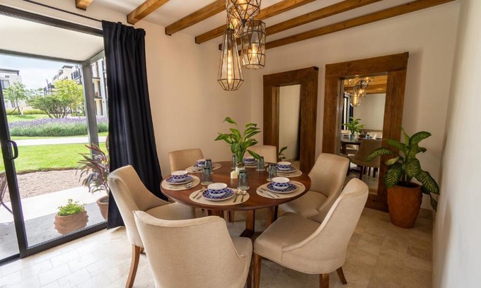 Arcos de San Miguel Apartment | Hermoso depto con alberca en el condo La Luminaria Casonas y Villas