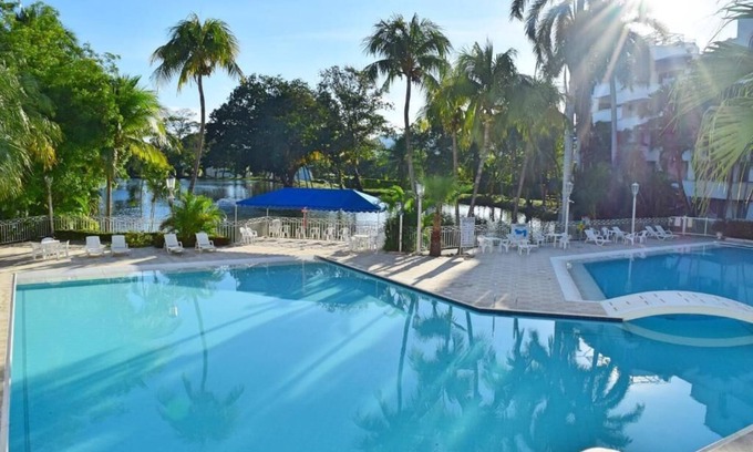 Girardot Apartment | Hermoso Lagos del Peñon