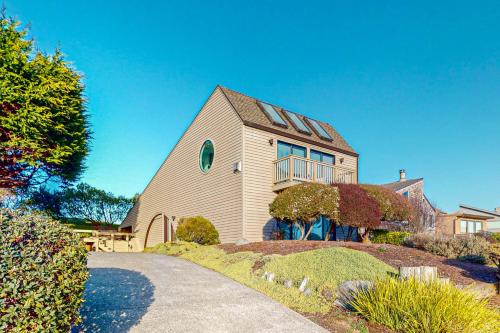Bodega Bay House | Heron Escape