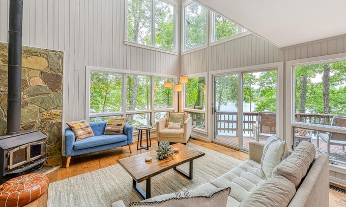 Livingston House | Heron's Bluff