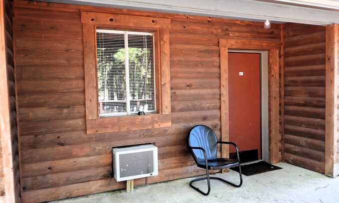 Royal Cabin | Hickory 21n