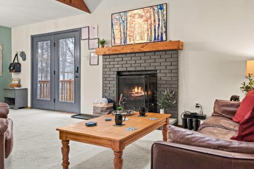Albrightsville House | Hidden Bear by AvantStay A Central Location