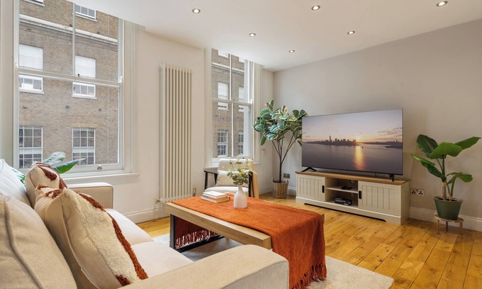 Somers Town Apartment | Hidden Gem in Central Location - Beautiful 2 bed