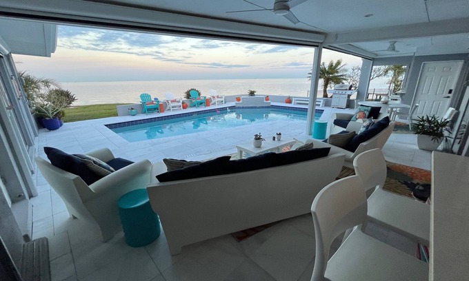 Coquina Key House | Hidden Gem in Paradise with Private Beach and Private Pool