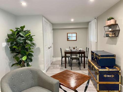 North End Apartment | Hidden Getaway, BSMT with Back Yard