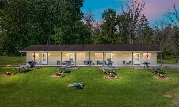 Durhamville House | Hidden Harbor Marina Unit 2 - Oneida Lake's Premier Fishing Paradise!