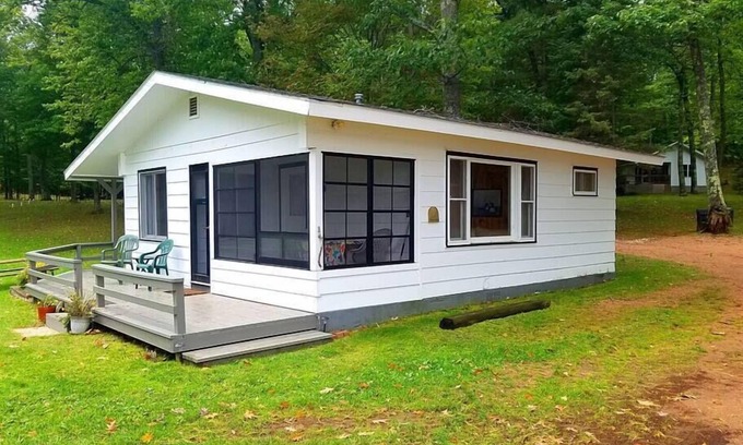 Minocqua House | Hidden Harbor Moorings