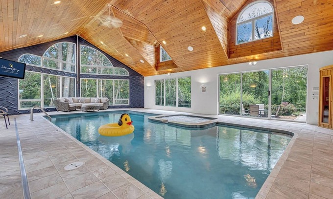 Two Rivers House | Hidden Hills Estate - Indoor Pool, Privacy, LUX