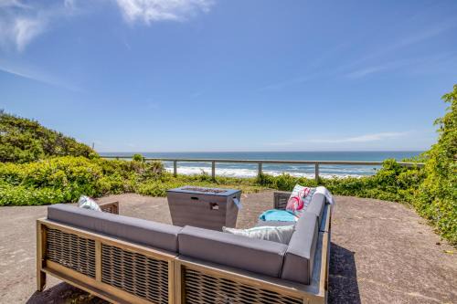 Lincoln City House | Hidden Inlet