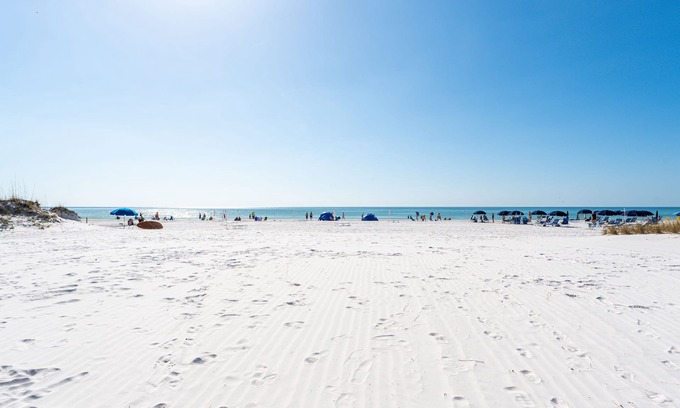 Siesta Key Condo | Hidden Paradise by Beachside Management