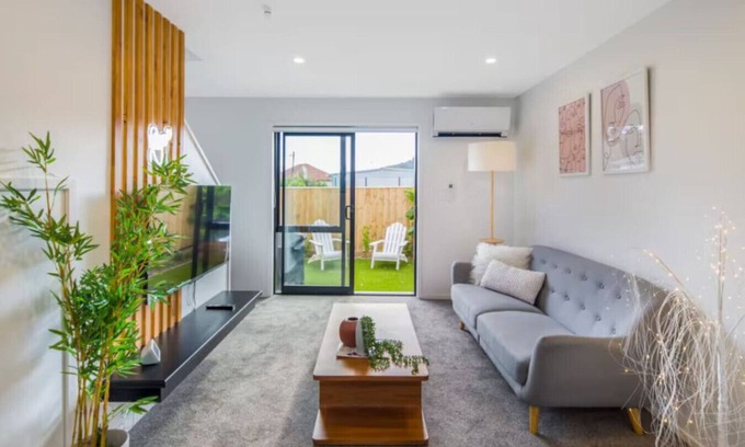 Wellington Region House | Hideaway in the Grove