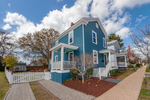 New Bern House | Higgins Downtown Depot