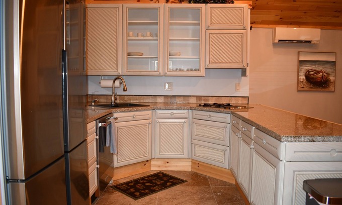 Higgins Lake House | Higgins Lake frontage Small Guest House With Shared Beach, Yard and Dock.