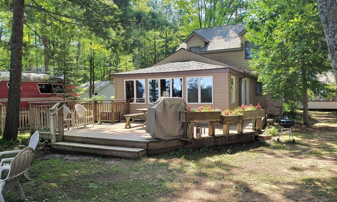 Higgins Lake House | Higgins Lake Gem - One Of A Kind Lake Front