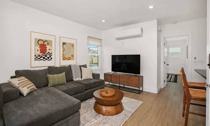 Hillcrest Apartment | High End Renovated Entire Spanish Style Hillcrest
