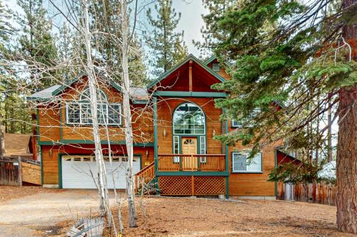 Montgomery Estates House | High Meadow Hideaway
