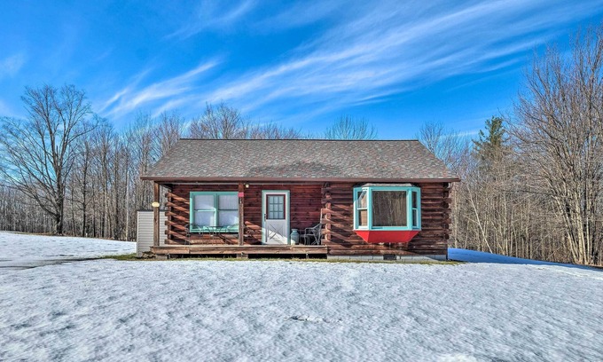 East Windham Cabin | High Peak Heaven: Cozy Log Cabin on 1 Acre!