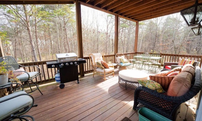 Mentone House | High Point Retreat in the Heart of Mentone!