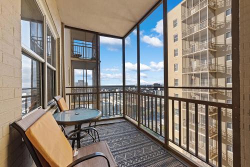 Downtown Atlanta House | High Rise Studio - Stunning Views - Walking Ease
