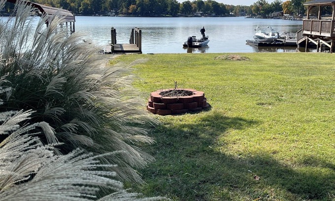 Southmont House | High Rock Lake Cozy Lakefront Cottage - 3 Bedroom/2 Baths