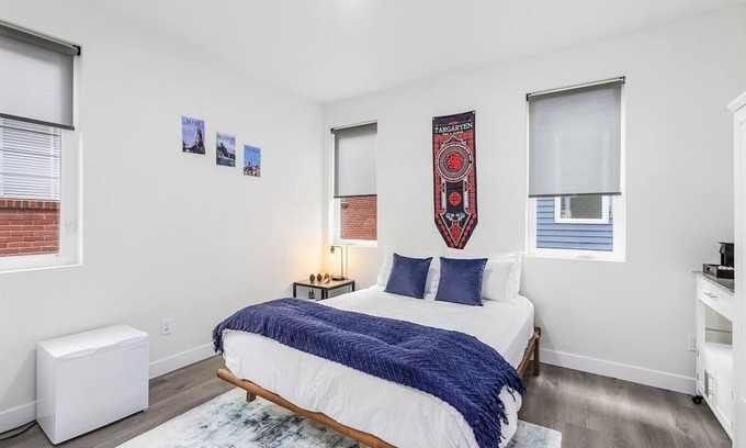 Capitol Hill Apartment | Highgarden: The Seat of House Tyrell Sweet Suite