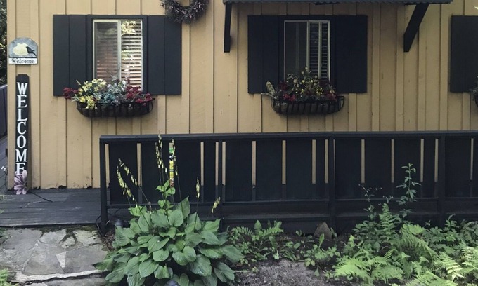 Highlands Hills Cottage | Highlands Cottage w/magnificent view - all amenities