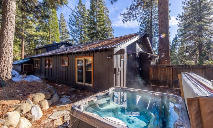 Dollar Point House | Highlands Hideaway By Tahoe Getaways - 4BR, Pet Friendly w Hot Tub