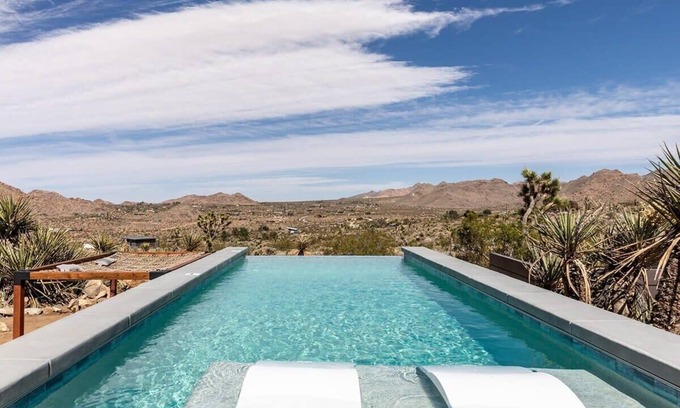 Joshua Tree House | Highlands Retreat- Private Resort w/ Pool+Spa