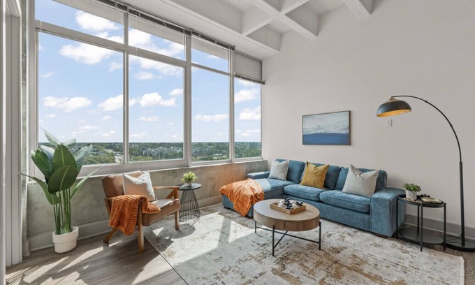 Peachtree Center Apartment | Highrise 1BR - 11th floor | King Bed | DT ATL