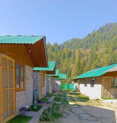 Gunehr Resort | Hiideout Cottages