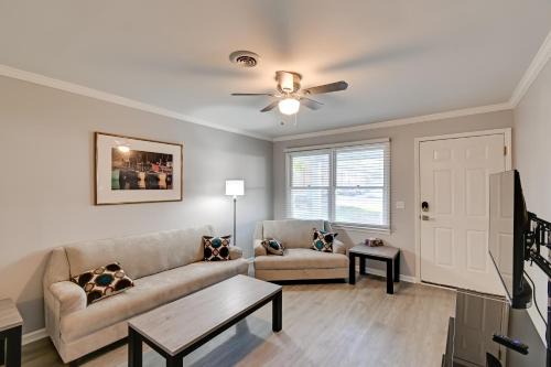 Cheraw Apartment | Hike and Explore Cheraw Apt 7 Mi to Lake Juniper!