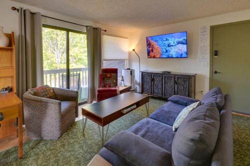 Port Angeles Apartment | Hike, Bike and Explore Apt 2 Mi to Hollywood Beach