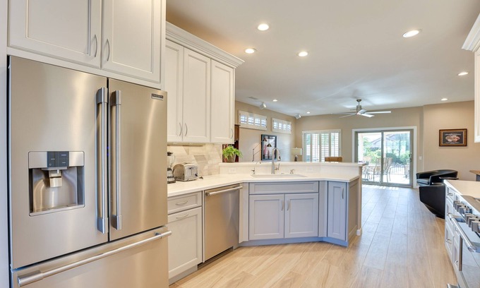 Surprise House | Hike & Golf: Surprise Home w/Patio & BBQ
