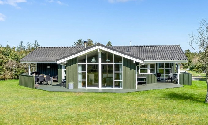 Blokhus House | "Hildburg" - 1.5km from the sea by Interhome