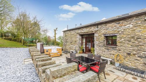 Newland Near Ulverston House | Hill Side Barn