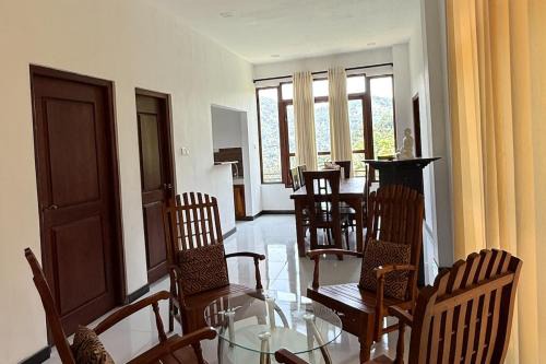 Udapalatha Villa | Hill View Villa in Gampola