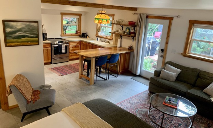 Medford Apartment | Hillcrest Nest