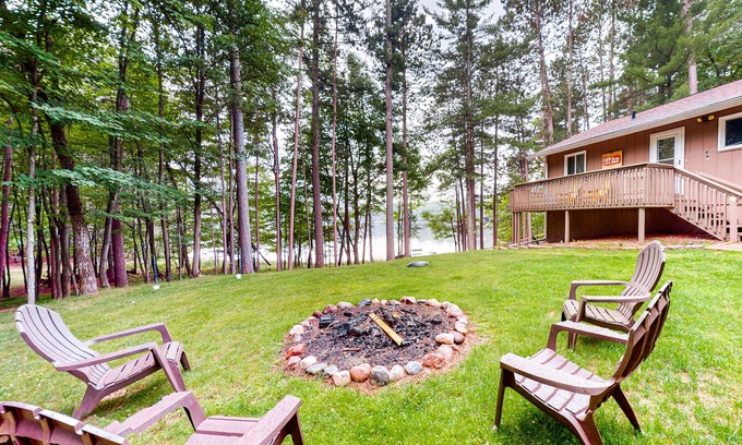 Arbor Vitae House | Hillis House | Lakefront house in Arbor Vitae w/water toys & two kitchens