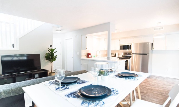 Hillsboro House | Hillsboro 3 Bedroom Home Near Intel Nike Orenco Station